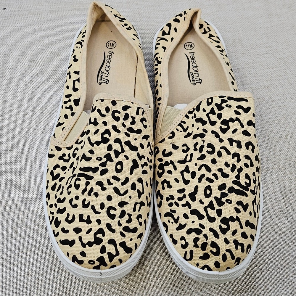 Freedom Fit Zone Womens Slip On Shoes Leopard Print Comfort Size 7 WIDE New